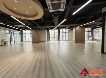 官渡新亚洲体育城510m²商铺出租,参考报价:面议