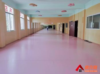 昆明盘龙世博片区1000m²商铺出租，参考报价：面议