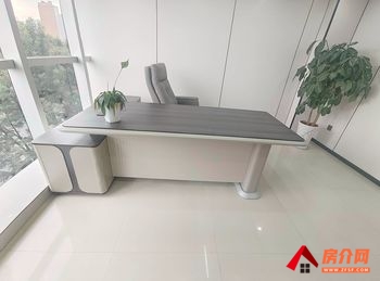 环球金融 >315m²写字楼出租,参考报价:面议