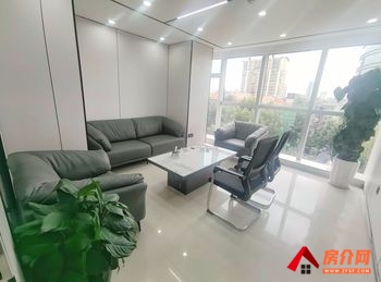 环球金融 >315m²写字楼出租,参考报价:面议 环球金融 >315m²写字楼出租,参考报价:面议