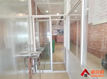 盘龙金星立交桥50m²商铺出租,参考报价:3600元/月 盘龙金星立交桥50m²商铺出租,参考报价:3600元/月