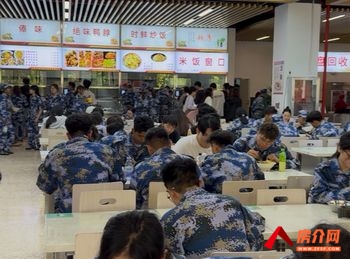 五华高新区30m²商铺出租,参考报价:1600元/月 五华高新区30m²商铺出租,参考报价:1600元/月