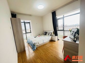 五华经典双城D区，3室2厅房子出租(合租)，租金每月900元