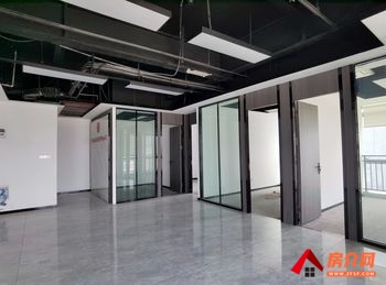 「昆明」螺蛳湾中心 >179m²写字楼出租,参考报价: