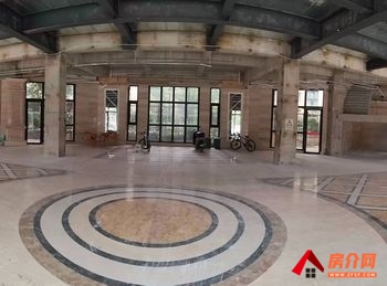 昆明官渡新亚洲体育城1385m²商铺出租,参考报价:面议 昆明官渡新亚洲体育城1385m²商铺出租,参考报价:面议