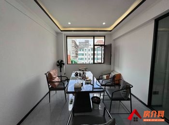 昆明云上之诚商务中心 >194m²写字楼出租,参考报价 昆明云上之诚商务中心 >194m²写字楼出租,参考报价