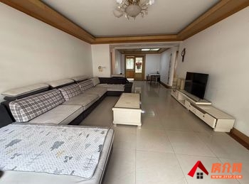 绿园小区小区房屋出售，盘龙绿园小区，4室2厅，报价：116万