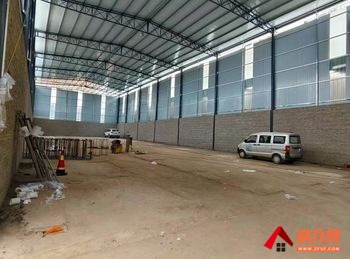 盘龙茨坝1200m²仓库出租，参考报价：面议