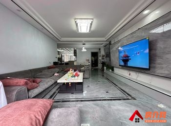 盘龙北京路花苑，4室2厅二手房出售,报价：195万元