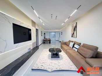 新迎新城小区房屋出售，盘龙新迎新城，3室2厅，报价：126万