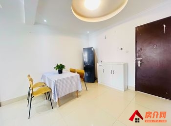 官渡海伦国际柏林区,3室2厅房子出租(整租),租金每月190