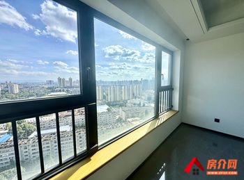 盘龙中海汇德里,3室2厅二手房出售,报价:160万元