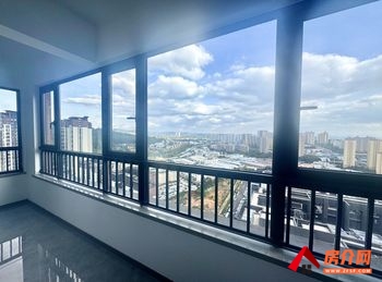 盘龙大华锦绣麓城翰雅苑，3室2厅二手房出售,报价：116万元