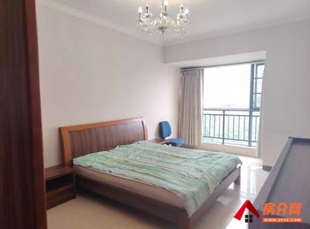 官渡圣世一品，3室2厅房子出租(整租)，租金每月2300元