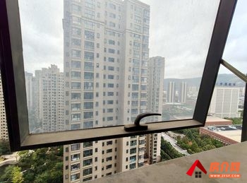 中铁云时代广场 >177m²写字楼出售,参考报价:98