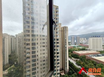 中铁云时代广场 >177m²写字楼出售,参考报价:98 中铁云时代广场 >177m²写字楼出售,参考报价:98