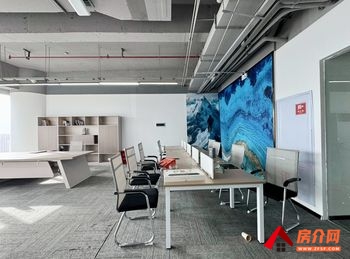 同德昆明广场办公 >201m²写字楼出租，参考报价：面