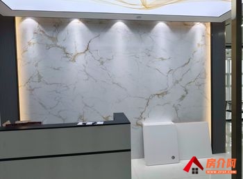 「昆明」世纪中心 >356m²写字楼出租,参考报价:面