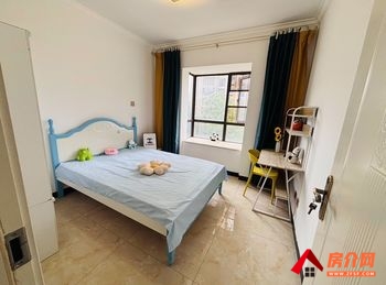 「昆明」西山恒泰滇池名门,3室2厅房子出租(合租),租金每月 「昆明」西山恒泰滇池名门,3室2厅房子出租(合租),租金每月