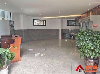 盘龙金殿片区126m²商铺出租,参考报价:5000元/月