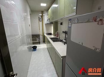 昆明西山未名城(2期) 2室2厅二手房出售,报价:75万元 昆明西山未名城(2期) 2室2厅二手房出售,报价:75万元