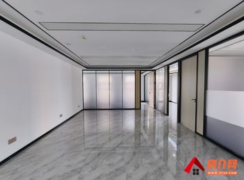 莲花财富中心 >238m²写字楼出租,参考报价:666 莲花财富中心 >238m²写字楼出租,参考报价:666