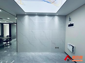 龙湖时代金融中心 >183m²写字楼出租，参考报价：4