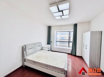 「昆明」盘龙彩云间花园,2室2厅房子出租(合租)，租金每月8