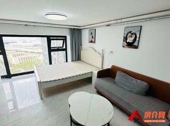 五华融创春风十里海豚湾，1室1厅房子出租(合租)，租金每月8