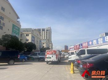 官渡海伦国际383m²商铺出售,参考报价:368万元 官渡海伦国际383m²商铺出售,参考报价:368万元