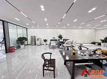 云投中心 >230m²写字楼出租,参考报价:5750元 云投中心 >230m²写字楼出租,参考报价:5750元