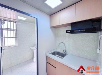 昆明官渡海伦国际塔林区 1室1厅房子出租(合租),租金每月8 昆明官渡海伦国际塔林区 1室1厅房子出租(合租),租金每月8