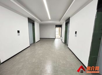 广泽中心 >970m²写字楼出售,参考报价:485万元