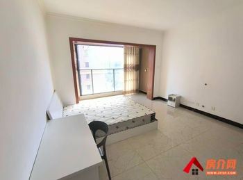 五华国福现代城荷花苑,3室2厅房子出租(合租),租金每月65