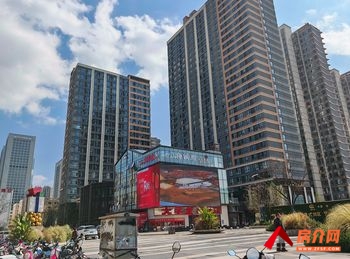 五华泛亚科技新区870m²商铺出售，参考报价：451万元