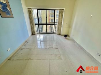 昆明五华春城慧谷(2期) 3室1厅房子出租(合租)，租金每月