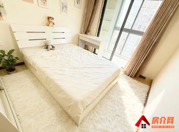 昆明盘龙昆明广场中央(B区) 2室1厅房子出租(合租)，租金