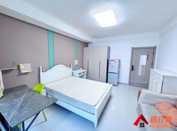 盘龙俊发俊尚峰，1室1厅房子出租(合租)，租金每月899元