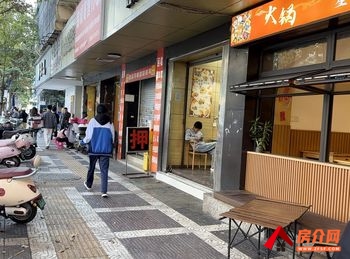 西山金碧片区67.76m²商铺出售,参考报价:179万元 西山金碧片区67.76m²商铺出售,参考报价:179万元
