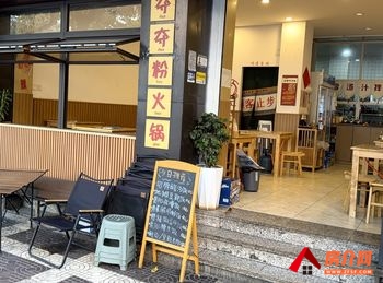 西山金碧片区67.76m²商铺出售,参考报价:179万元 西山金碧片区67.76m²商铺出售,参考报价:179万元