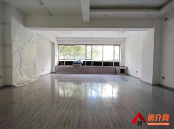 昆明五华北市区195m²商铺出租，参考报价：5000元/月