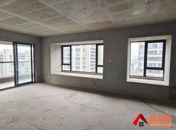 昆明安宁万达中央公园二期 4室2厅二手房出售,报价：72万元