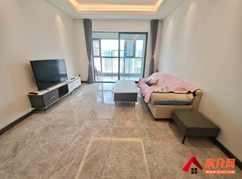 五华万科城乘峰上，3室2厅房子出租(整租)，租金每月2200