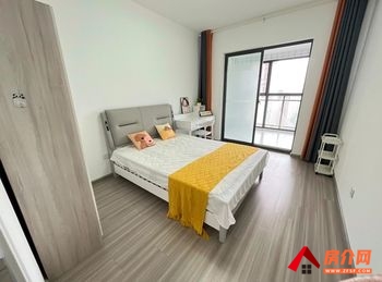 昆明西山润城十区 2室2厅房子出租(合租)，租金每月750元