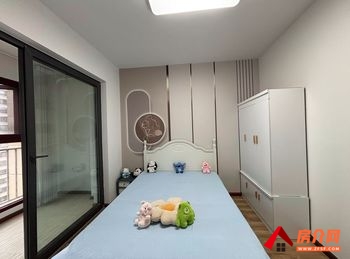 「昆明」官渡蓝光水岸公园,3室2厅房子出租(合租),租金每月