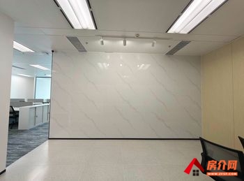 恒隆广场 >257.11m²写字楼出租，参考报价：面议