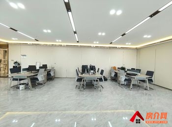 昆明螺蛳湾中心 >330m²写字楼出租，参考报价：面议