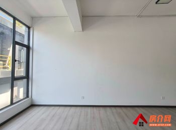 新诚商业中心(办公) >36m²写字楼出租，参考报价：