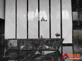 螺蛳湾中心 >228m²写字楼出租，参考报价：面议