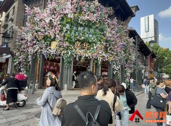 五华南屏街片区120m²商铺出售,参考报价:100万元 五华南屏街片区120m²商铺出售,参考报价:100万元